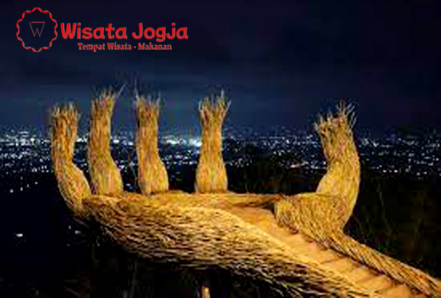 https://wisatajogja.online/2024/10/31/menelusuri-pesona-wista-jogja-hutan-pinus-pengger/